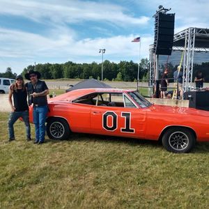 Meet your Posher, Bobby